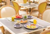 IStay Hotel Ciudad Juarez - breakfast