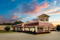 Super 8 by Wyndham Gaffney Hotels in Gaffney