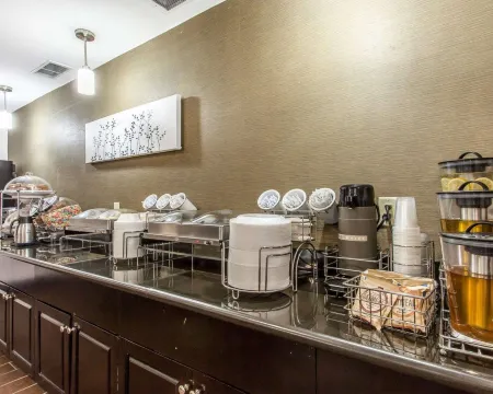 Sleep Inn & Suites Near I-90 and Ashtabula Отели в г. Аштабула