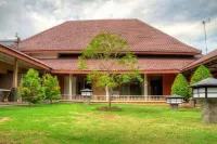 Kartika Syariah Guest House Hotels in Pasar Kliwon