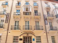 Porcel Navas Hotels near Bib-Rambla Square