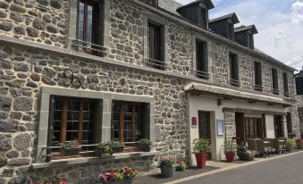 Hotel Restaurant du Plomb du Cantal