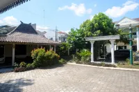 RedDoorz Near Umy Yogyakarta Hotels in Balecatur