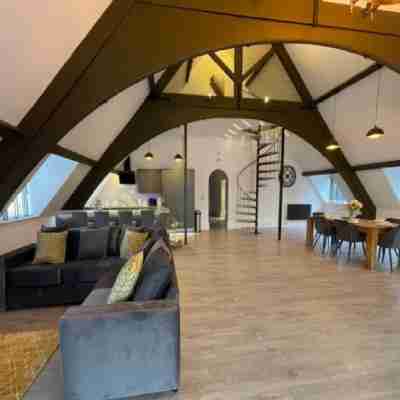 Central Luxurious Stylish Church Conversion Others