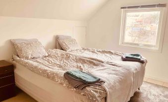 Lovely 3-Bed Flat in Stockholm