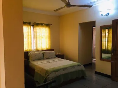 Single Room with Balcony 住宿飯店