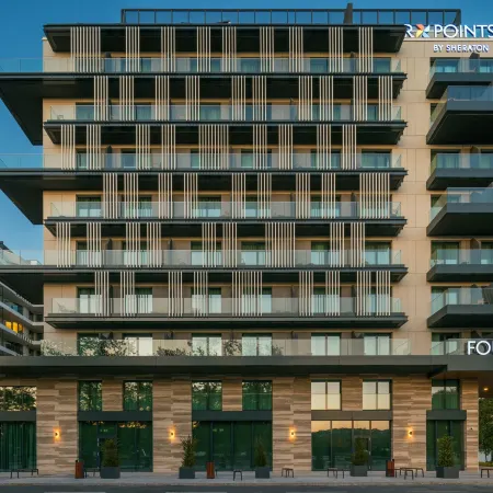 Four Points by Sheraton Budapest Danube Отели рядом с достопримечательностью «04. Уйпешт»