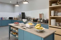 Country Inn & Suites by Radisson, Katy (Houston West), TX - breakfast