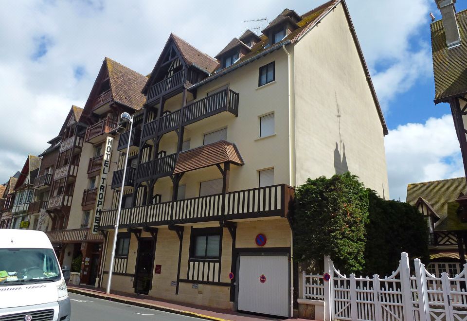 hotel overview picture