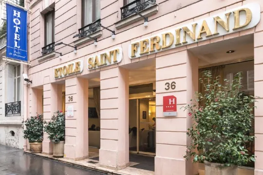 巴黎聖斐迪南星形圓盤酒店（HappyCulture集團）