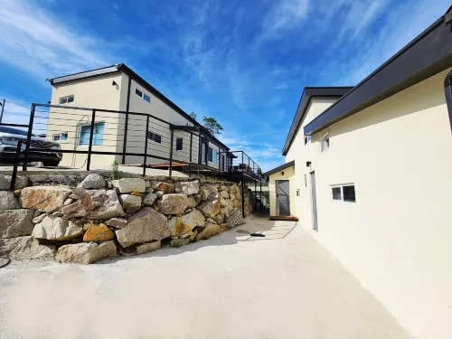 Goseong Sunny Hill Pension Hotel di Goseong-gun