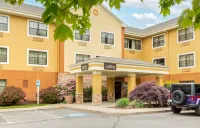 Extended Stay America - Providence - West Warwick فنادق في West Greenwich