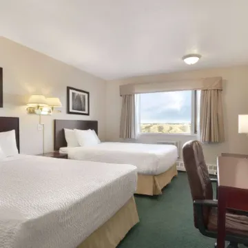 Days Inn by Wyndham Lethbridge