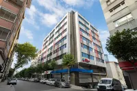 Ramada Encore by Wyndham Istanbul Sisli Hotell i Şişli