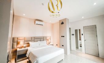 5. Lavero S..