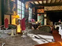 Auberge du Gros Tilleul Hotels in Argoules