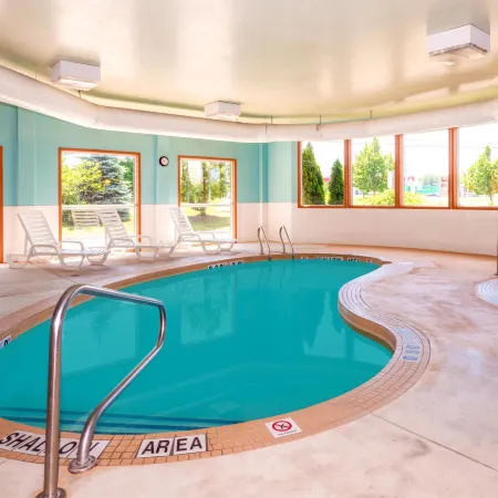 Super 8 by Wyndham Midland