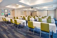 Holiday Inn Express & Suites Rochester Webster Hotels in Webster