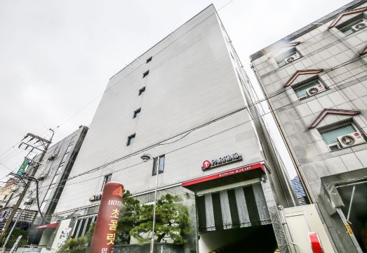 초콜릿 호텔 객실 내부