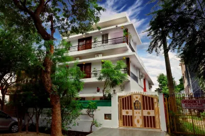 Golden Homestay