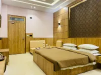 Hotel Shane Avadh - parking