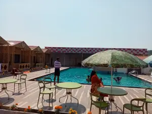 Midwaay Resort Patratu