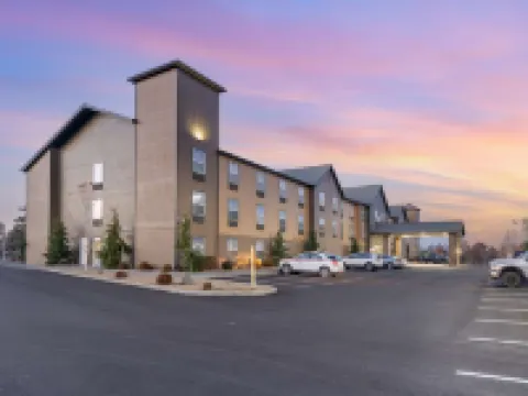 Best Western Plus Bend North Hotels in Bend