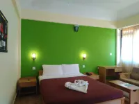 Dew Dale Resorts, Baratang Island