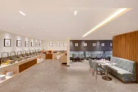 Lemon Tree Suites, Whitefield, Bengaluru - servizio colazione