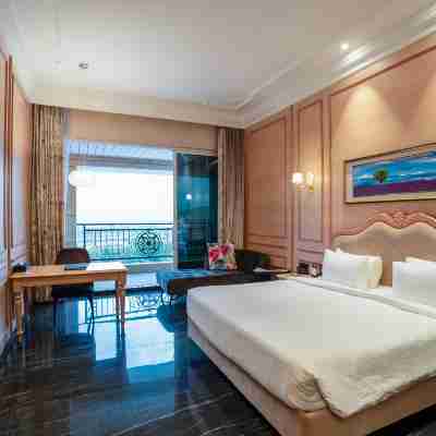 Seven Eleven Hotels and Club Rooms