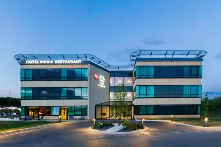 Best Western Plus Hotel Escapade Senlis