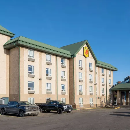 Super 8 by Wyndham Edmonton International Airport