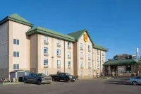 Super 8 by Wyndham Edmonton International Airport Các khách sạn ở Leduc