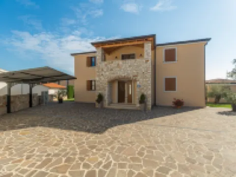 Villa Vatovac Hotels in Tar