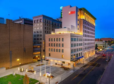 Hilton Garden Inn Flint Downtown Hotel in zona Campus Safety
