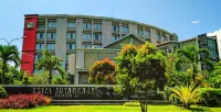 Sutan Raja Hotel Amurang Hôtels à : 
