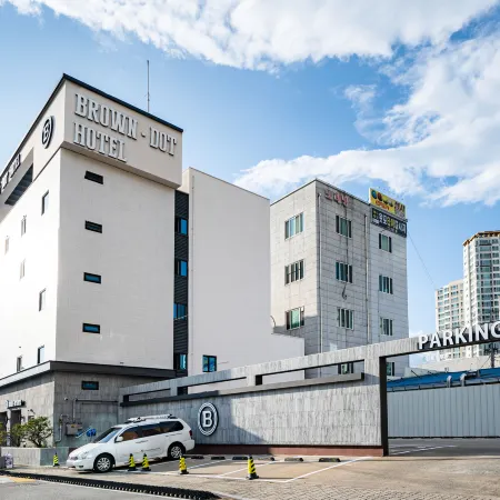 Brown Dot Hotel Gumi Okgye