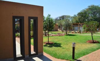 Manor Hills Guest Lodge