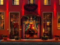 Dorsia Hotel & Restaurant