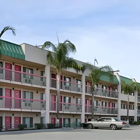 Days Inn by Wyndham Ontario Airport