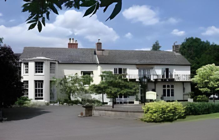 Farthings Hotel and Restaurant