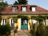 Hotel Villa Sorgenfrei & Restaurant Atelier Sanssouci Hotels in Radebeul