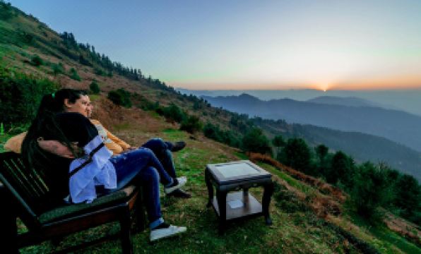 Hawk Eye Resort - Housity