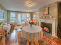 Bayfront Westcott House Bed & Breakfast - Breakfast