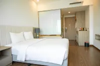 Mansion Park Hotel & Apartment Hotels near Tạp Hóa - Phòng Trọ, Cô Tuyết