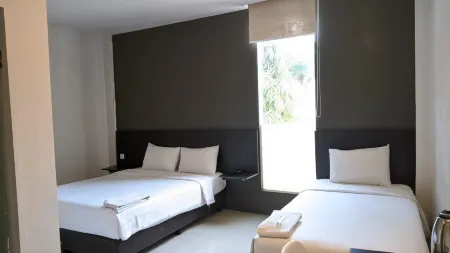 Cendana CoLiving Solo Baru Отели в г. Wonosari