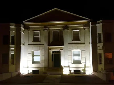 Portland Apartments Hotel a Cheltenham