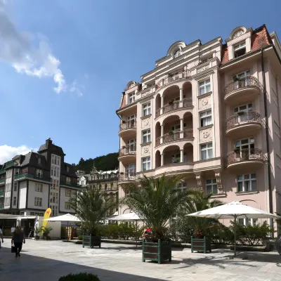 Art Deco Wolker by Astoria Hotel & Medical Spa Hotels near City Centre