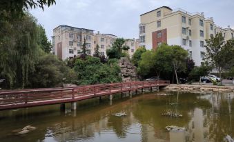Shuge Apartment (Ginkgo West Road)
