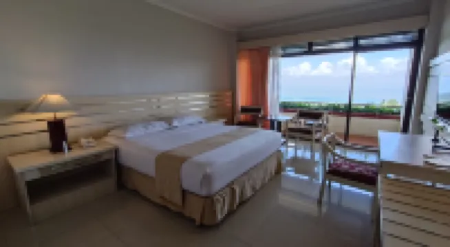 Queen Garden Hotel Managed by Salak Hospitality Hôtels à : 